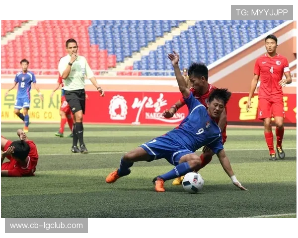 陆足球教练如何突破传统战术体系打造全新胜利方程式